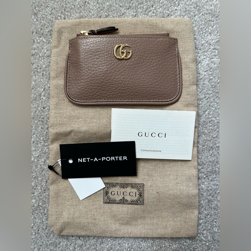 GUCCI 2022 Marmont textured leather coin purse
Antique Rose excellent condition